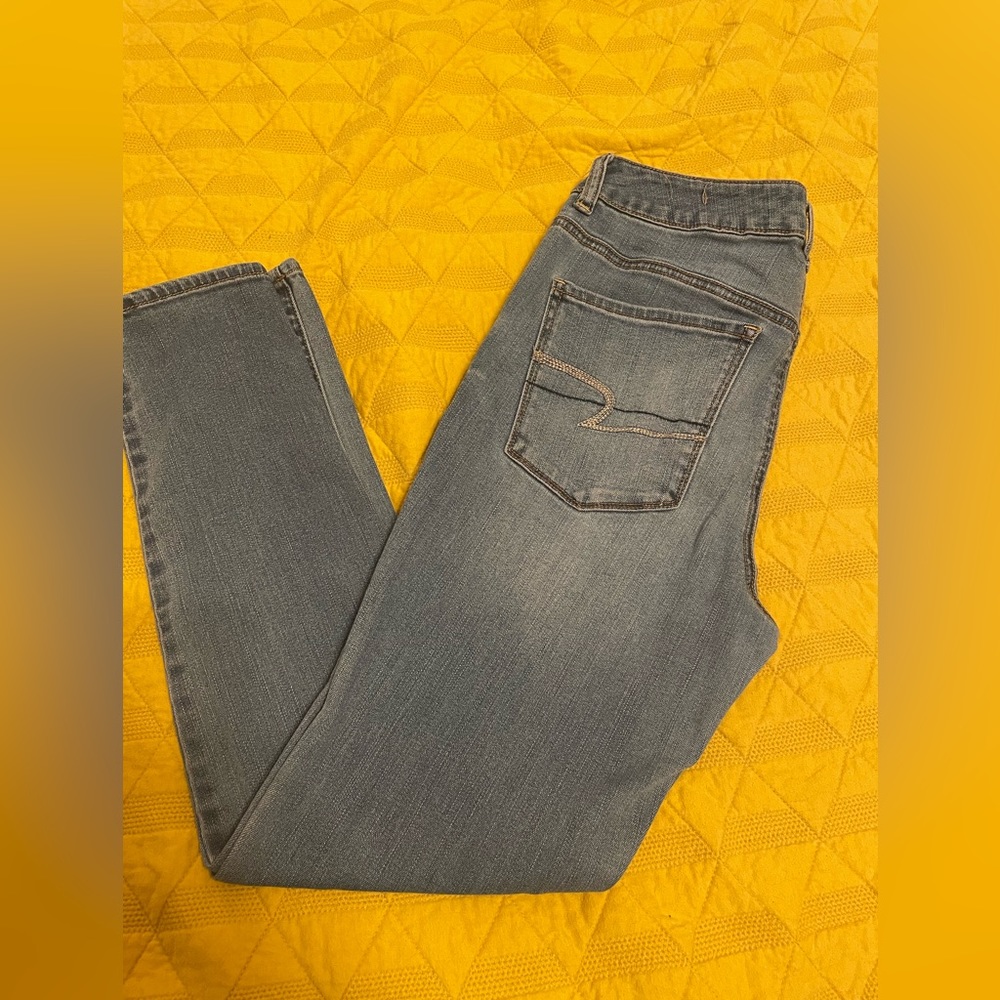 American Eagle Hi-Rise Jegging